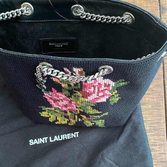 ✨SALE✨YSL Emmanuelle bucket bag, grunge rose ✨SALE✨ - Picture 11 of 16